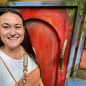 Meet your Posher, Eden